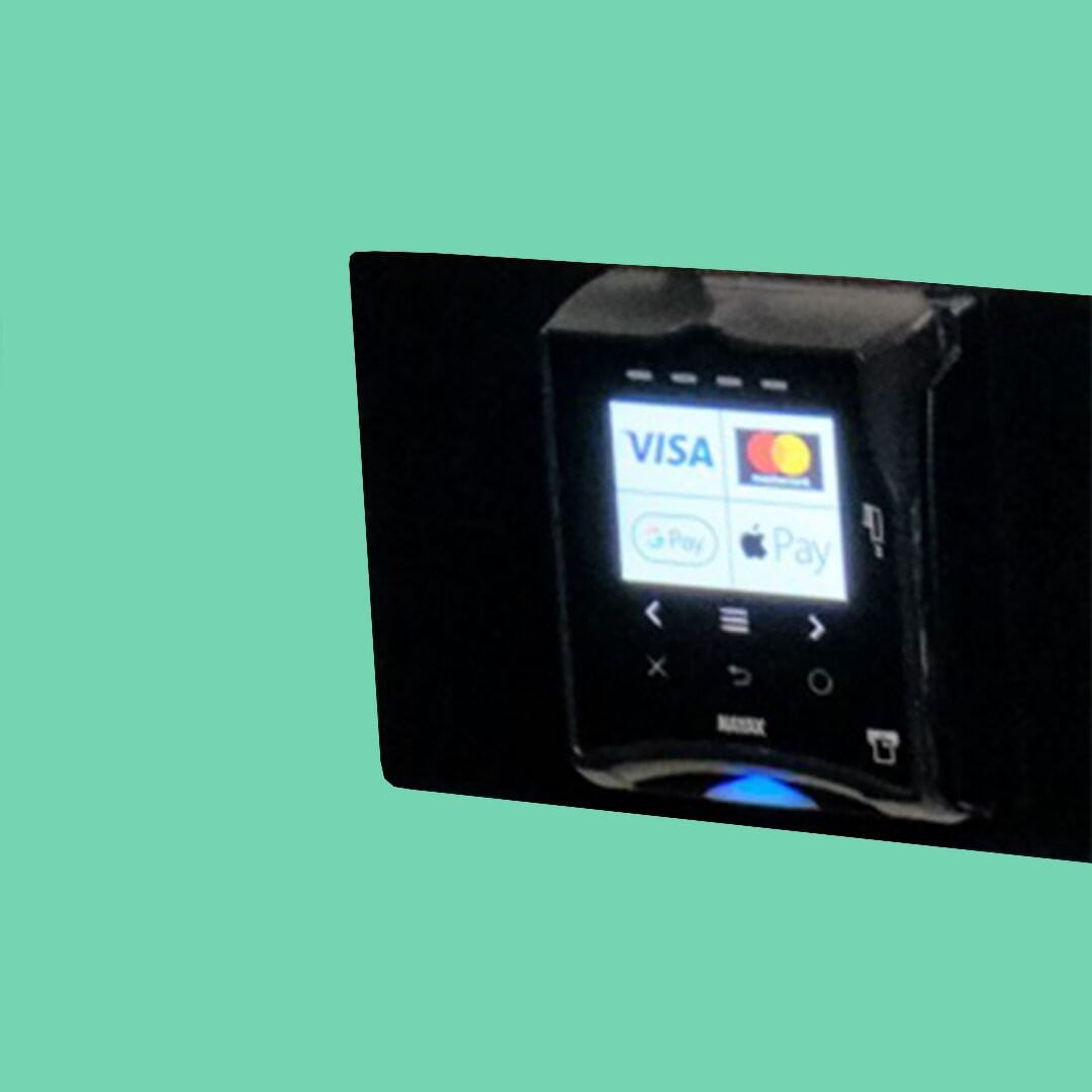 NAYAX VPOS Touch Card Reader with Pre-Authorization showing payment options.